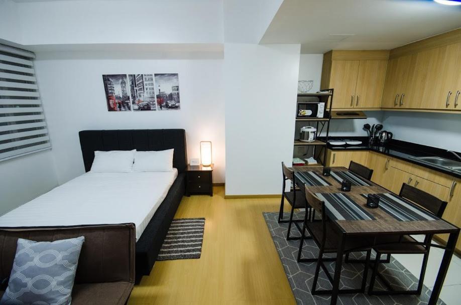 Prime Avant Bgc Location Apartments By Ph Staycation مانيلا المظهر الخارجي الصورة