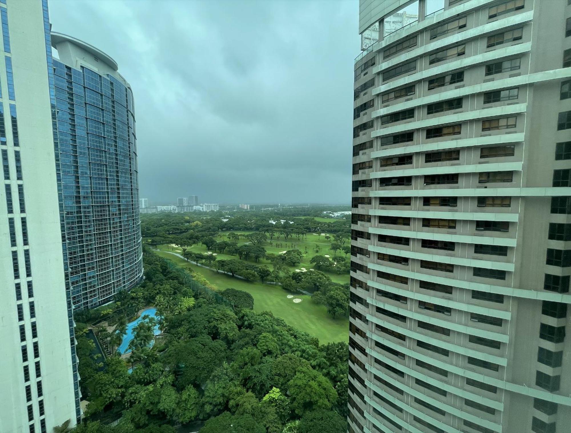 Prime Avant Bgc Location Apartments By Ph Staycation مانيلا المظهر الخارجي الصورة