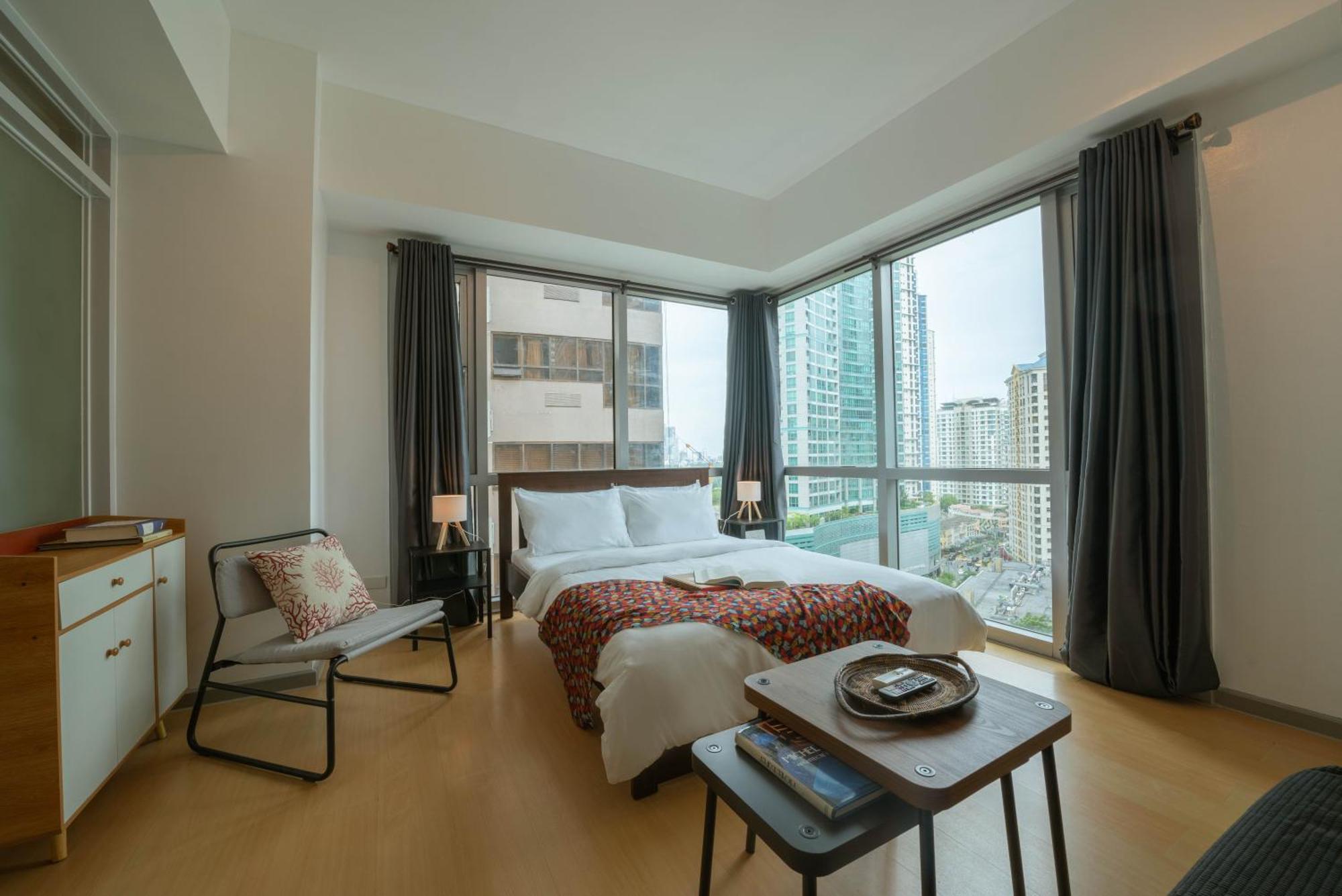 Prime Avant Bgc Location Apartments By Ph Staycation مانيلا المظهر الخارجي الصورة